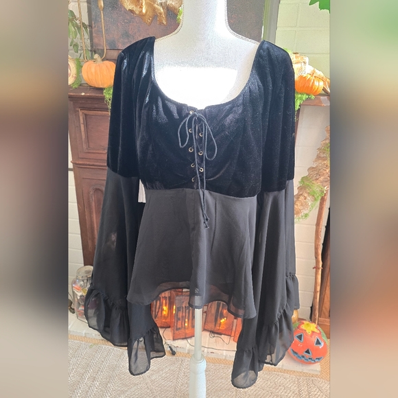 Vintage Pyramid Collection Goth Black Women's Top L/XL - Picture 1 of 6